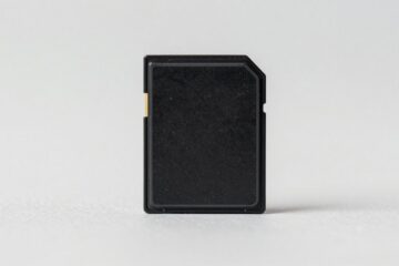 Best SD Cards for Mirrorless and DSLR Cameras
