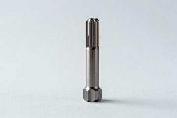 How to Choose Lathe Turning Tools: Profiles, Steel, and Size