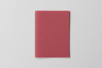What Grit Sandpaper to Use After Stripping Varnish From Furniture